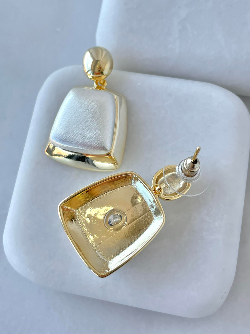 Altın Kaplama Sedefli Gold Tasarım Küpe Gold