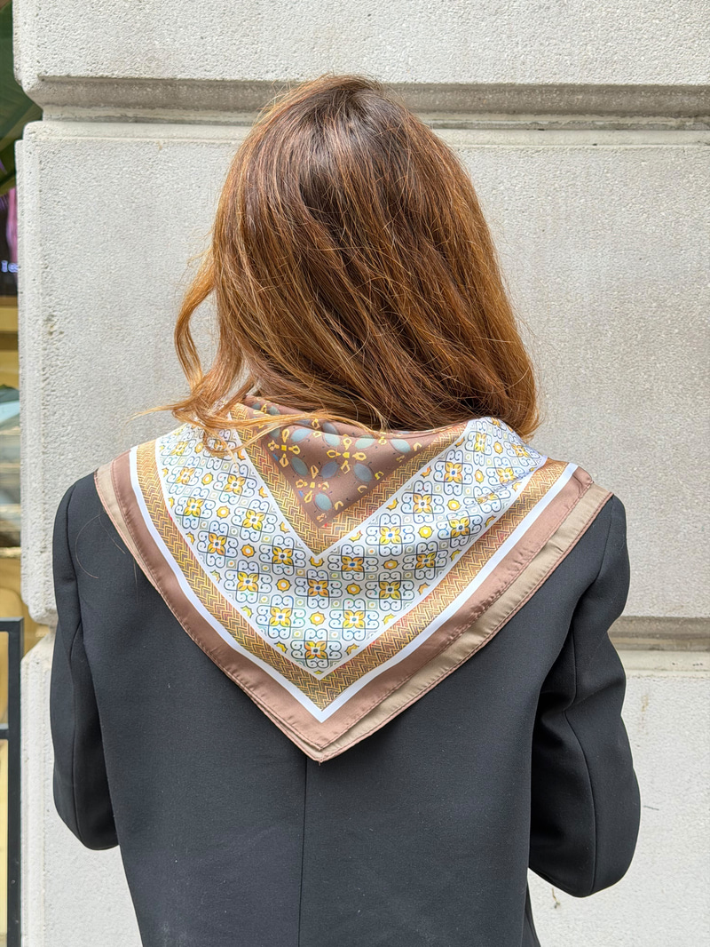Çiçek Desenli Bandana Fular 65x65 cm Renkli