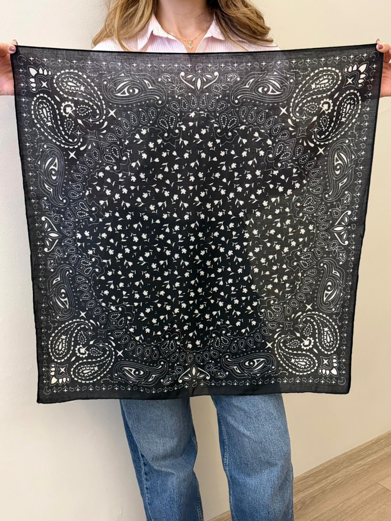 Bohem Çiçek Desenli Pamuk Dokulu Şal Siyah 65 x 65 cm Renkli