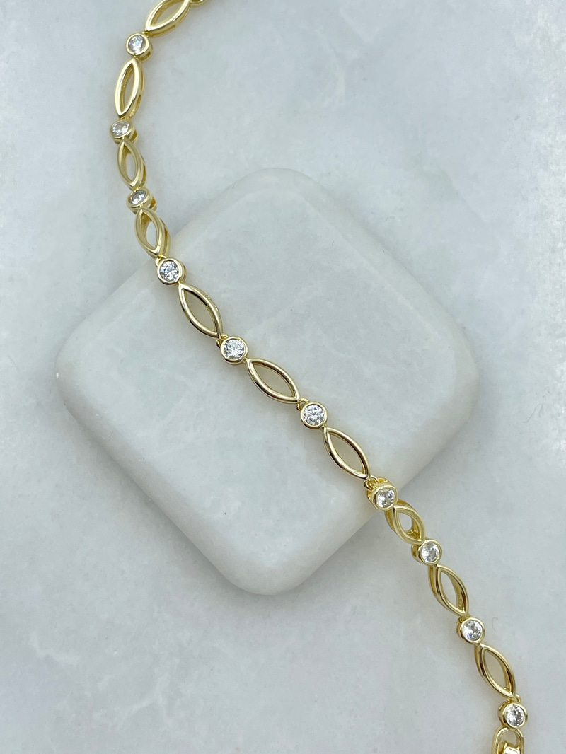Altın Kaplama Kristal Taşlı Oval Bileklik Gold