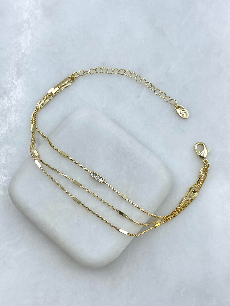 Altın Kaplama Kristal Taşlı Sütun Plaka Üçlü Zincir Bileklik Gold