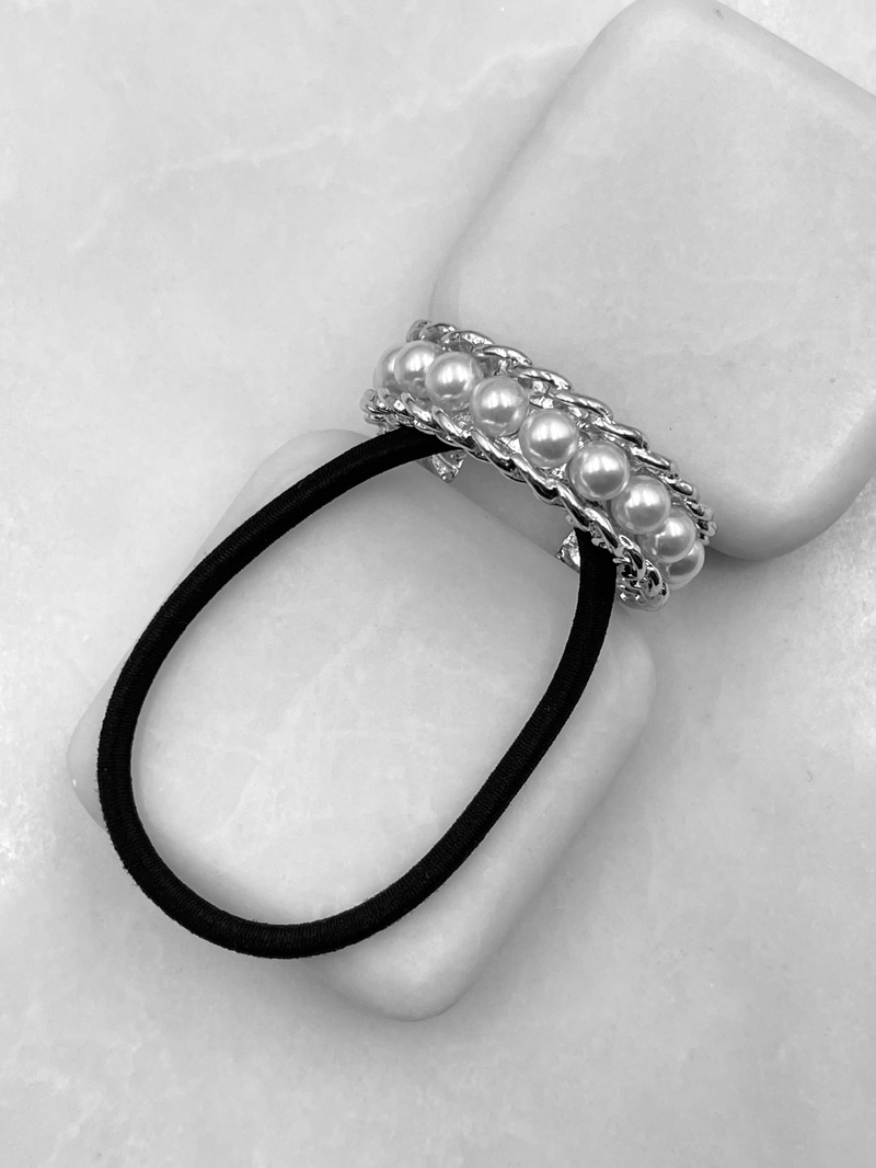 Metal Örgü Detaylı İncili At Kuyruğu Tokası Gümüş