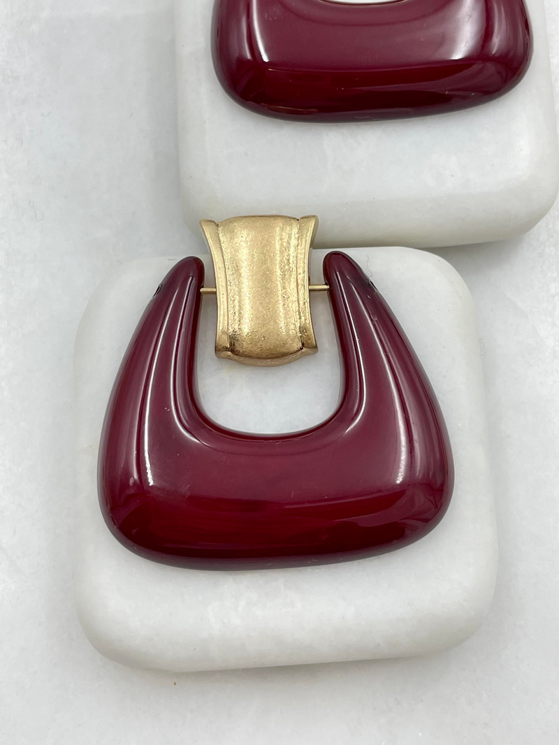 Altın Kaplama Eskitme Detaylı Çanta Model Vintage Küpe Bordo