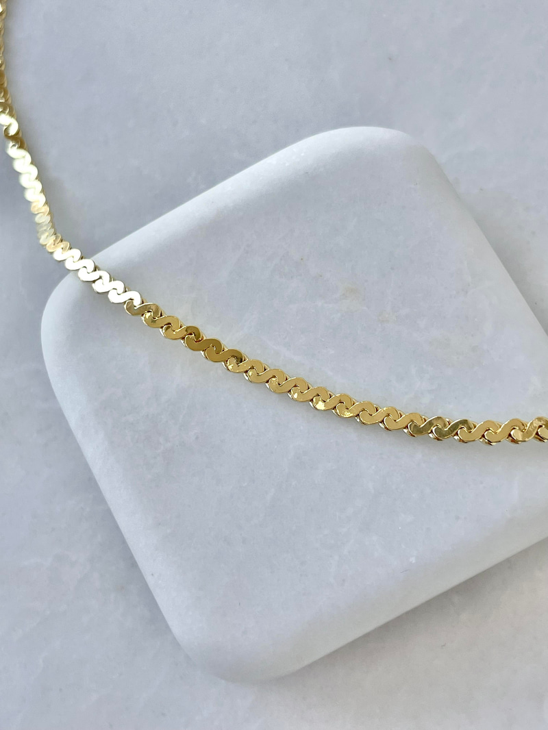 Altın Kaplama Kıvrım Model Basic Kolye Gold