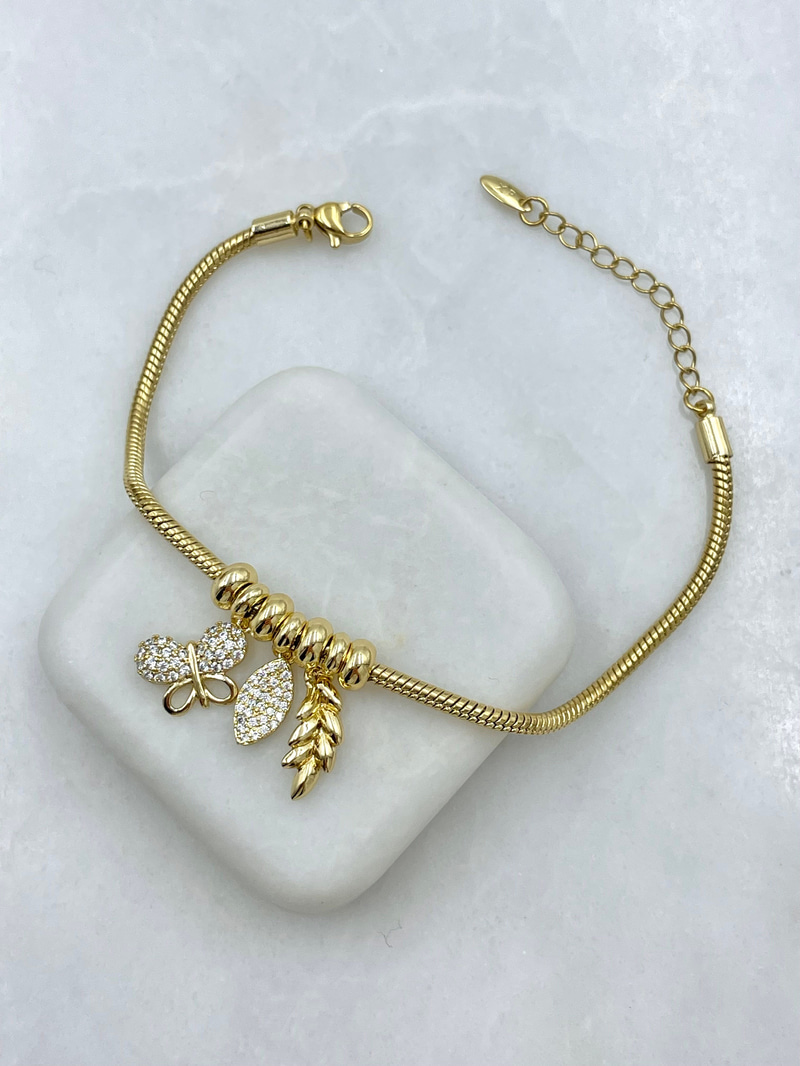 Özel Seri Gömme Taşlı Kelebek ve Yaprak Sallantılı Zincir Bileklik Gold