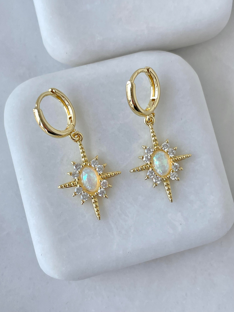 Altın Kaplama Yansımalı Kristal Taşlı Kuzey Yıldızı Küpe Gold