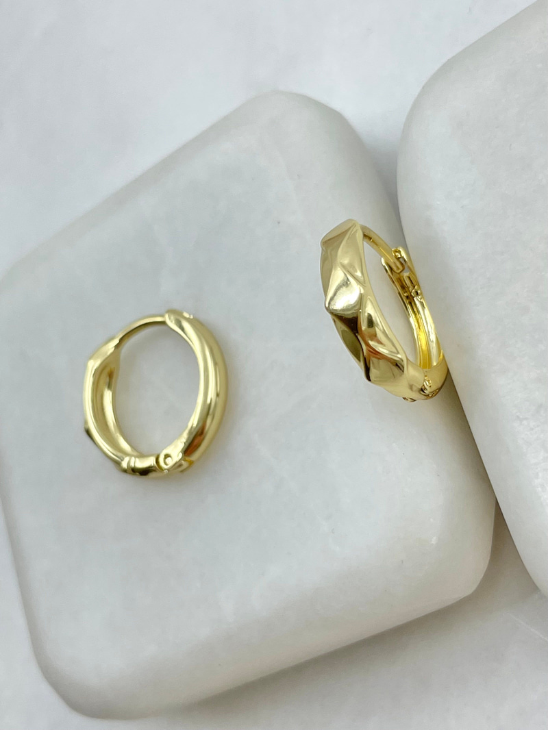 Özel Seri Üçgen Yansımalı Halka Küpe 1.6 cm Gold