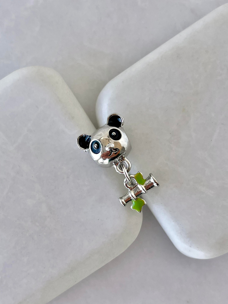 Panda ve Bambu Pndr Charm