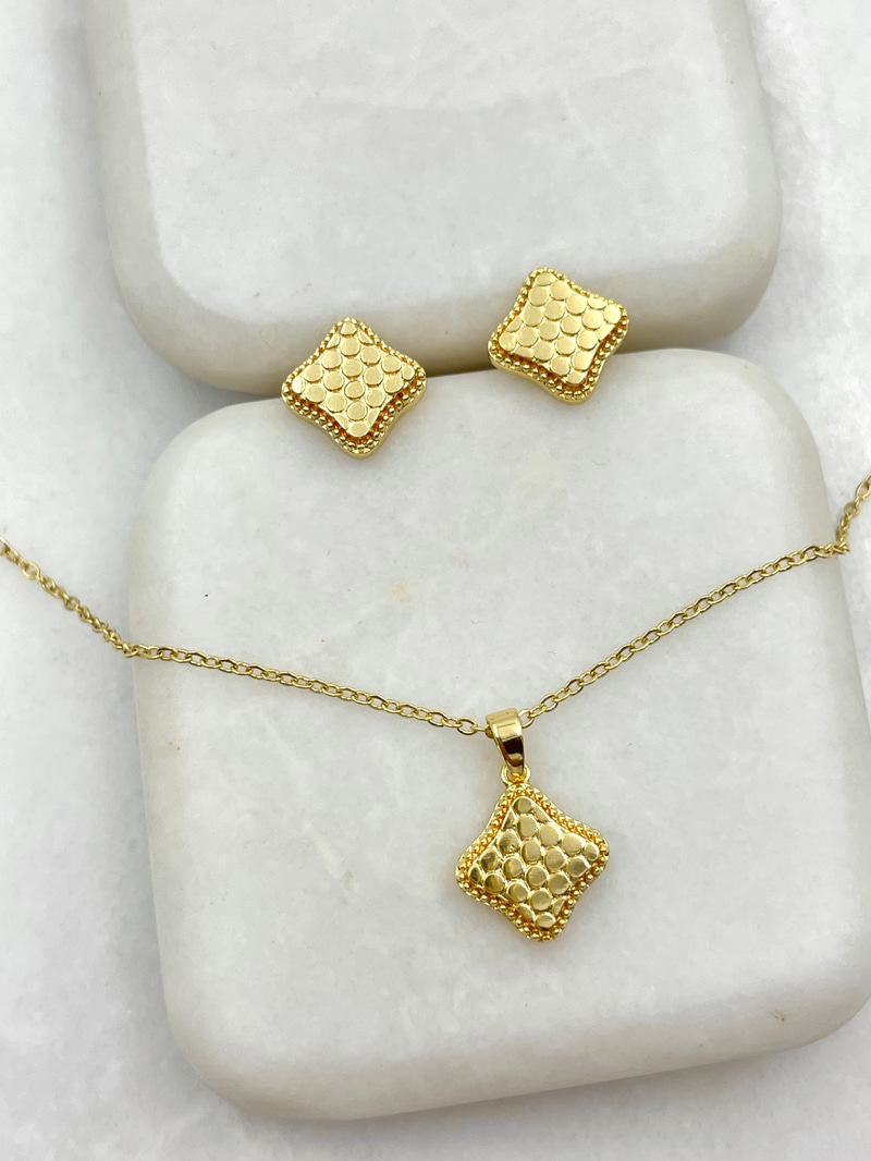 Özel Seri İşlemeli Yonca Model Kolye ve Küpe Seti Gold