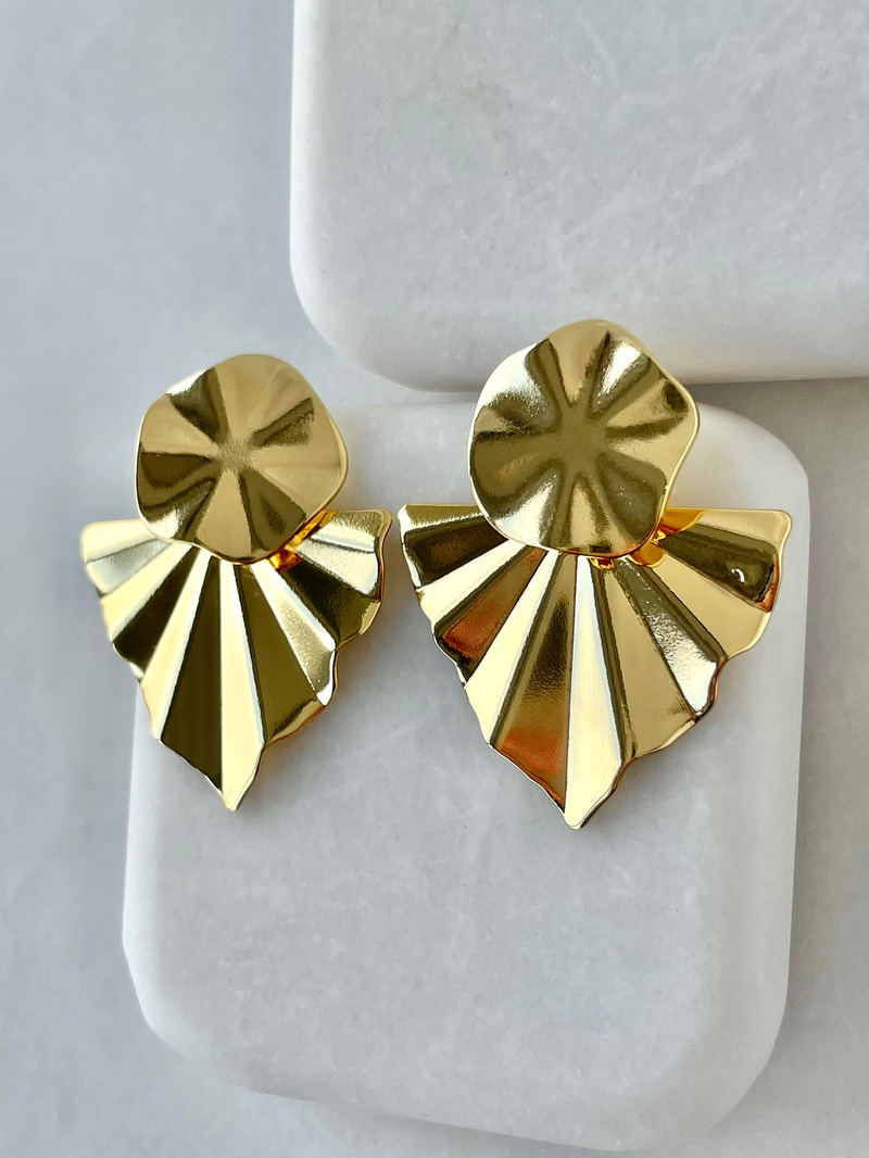 Özel Seri Kıvrımlı Üçgen Sallantılı Küpe