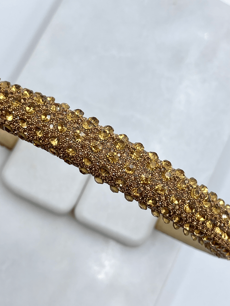 Kristal Taşlı İnce Taç Gold