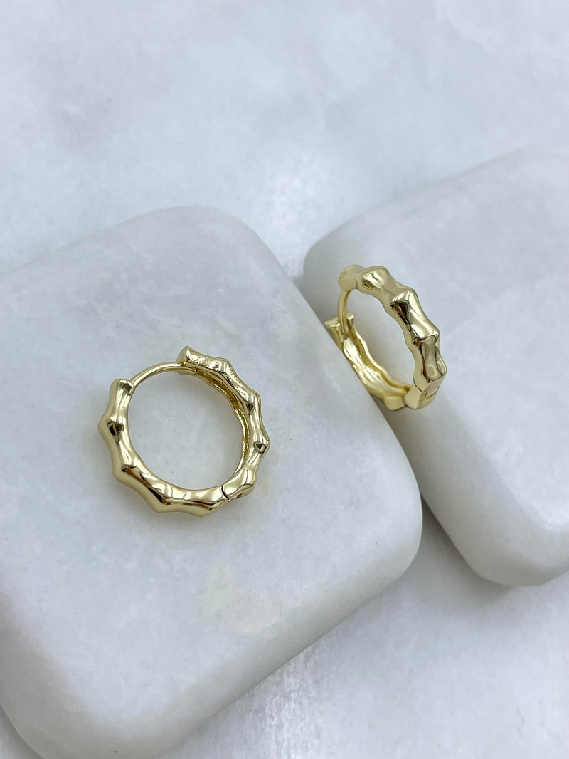 Özel Seri Asimetrik Halka Küpe Gold