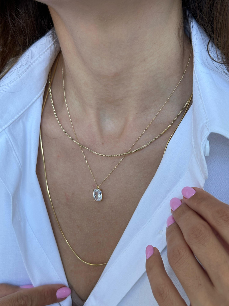 Özel Seri Kare Kristal Taşlı Zincir Kolye Gold