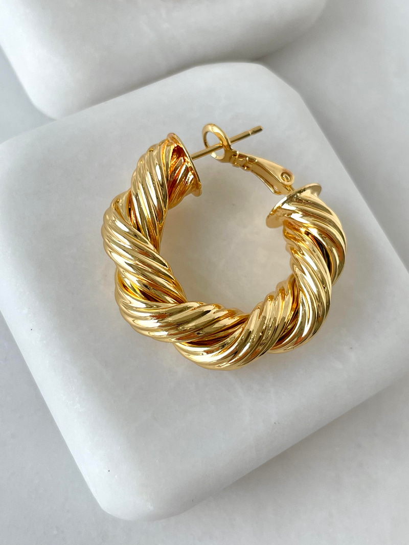 Çelik Tırtıklı Burgu Halka Küpe Gold