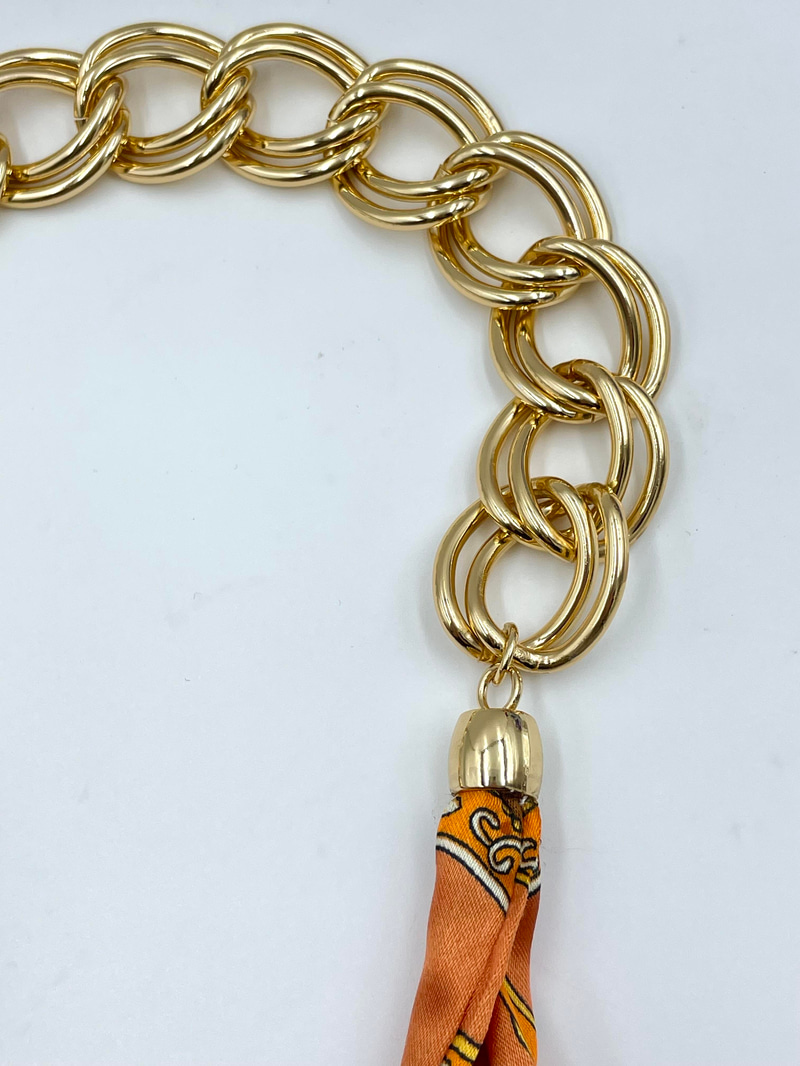 Zincirli Fularlı Kolye Gold