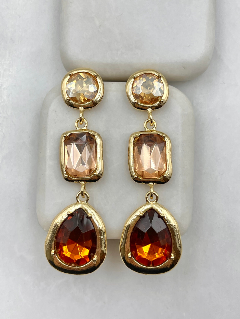 Geometrik Taş Sallantılı Vintage Küpe Gold