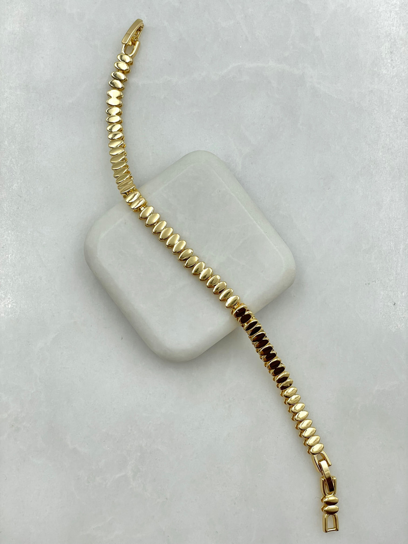 Yatay Dizi Arpa Bileklik Gold