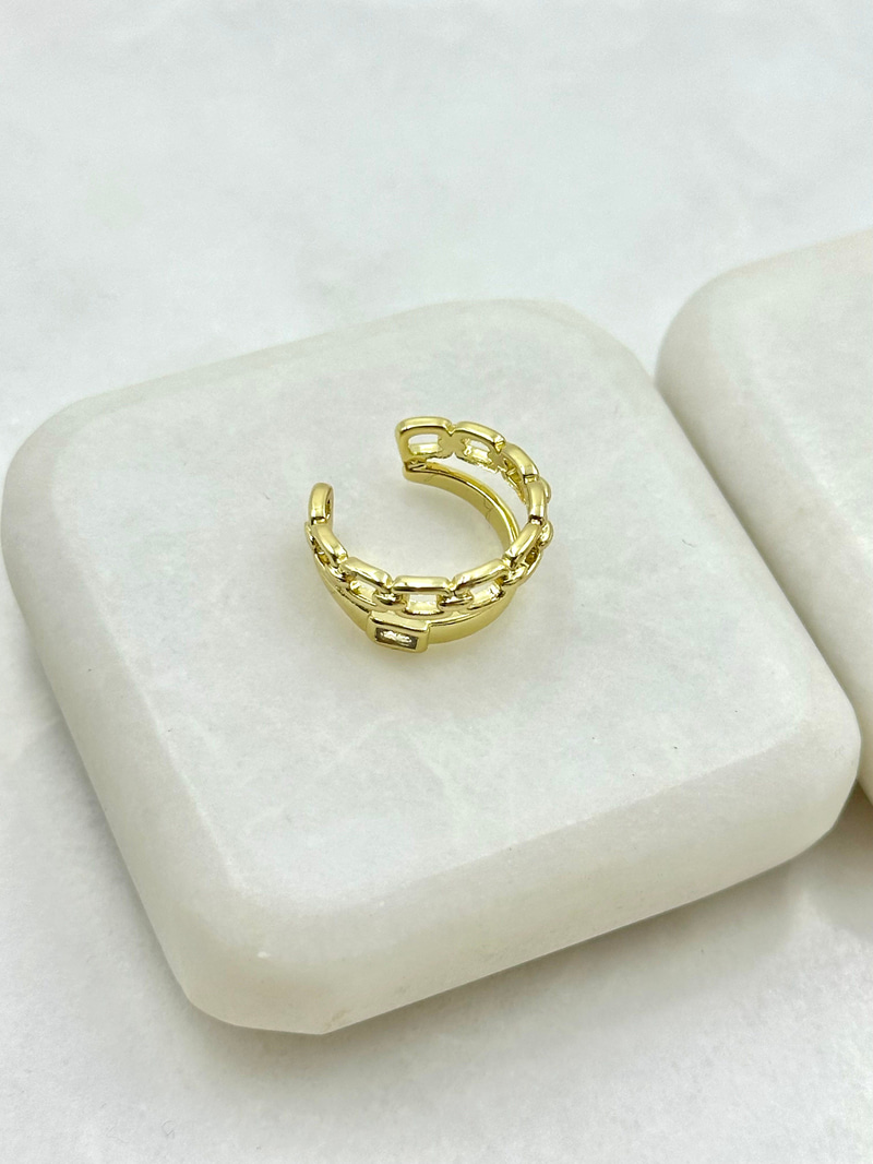 Kristal Taşlı Zincir Model Kıkırdak Küpe Gold