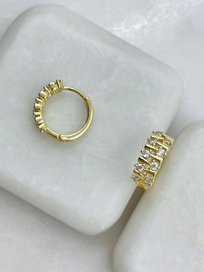 Özel Seri Üçgen ve Kristal Taşlı Halka Küpe Gold