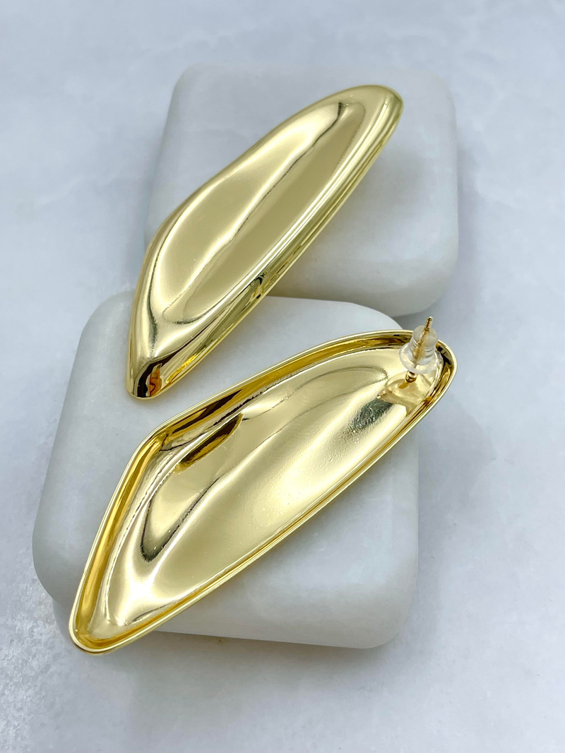 Altın Kaplama Dalgalı Model Oval Küpe Gold