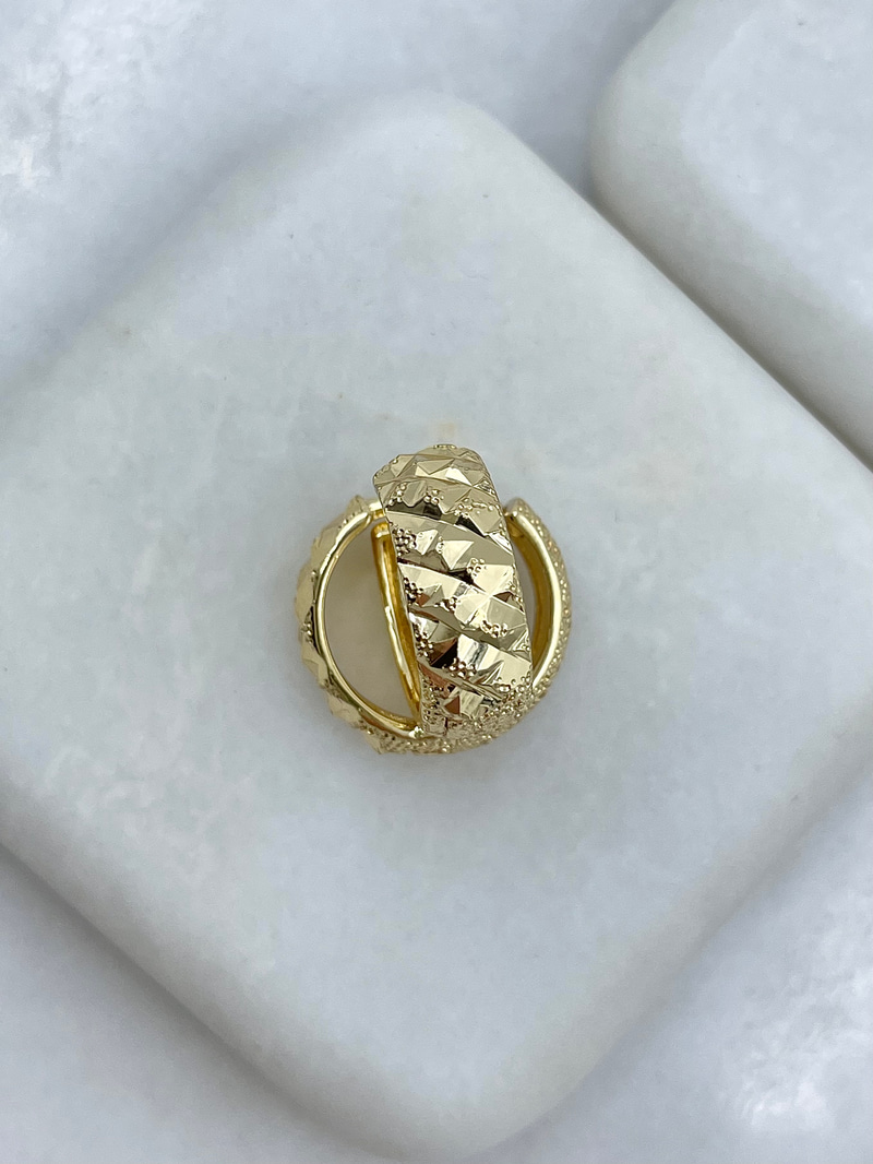 Altın Kaplama Lazer Işıltılı Üçgen Model Halka Küpe Gold