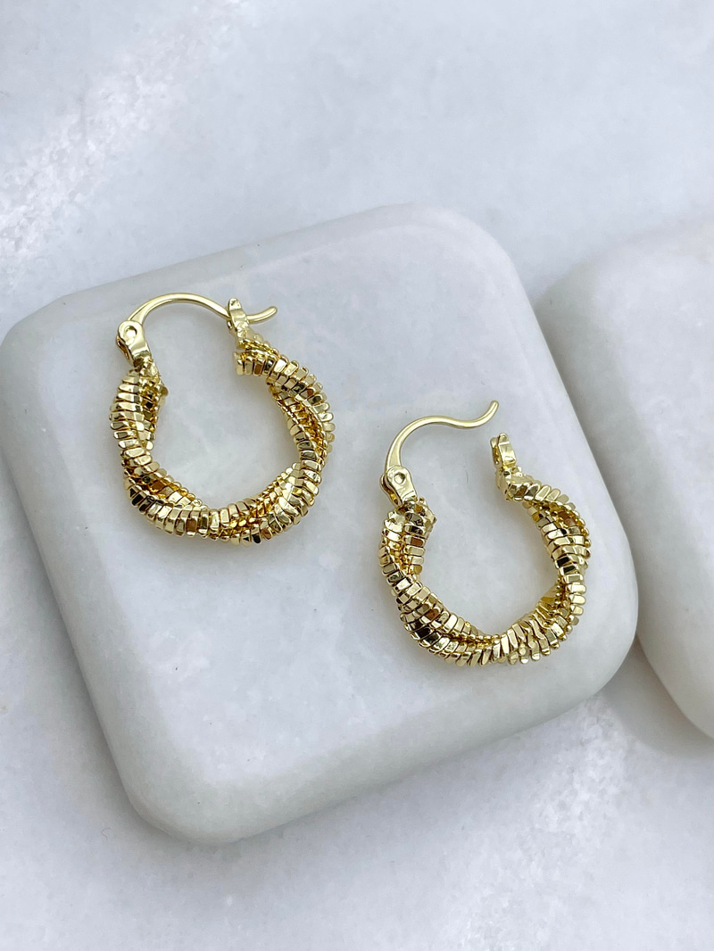 Altın Kaplama Küçük Tırtıklı Mat Halka Küpe 2 cm Gold