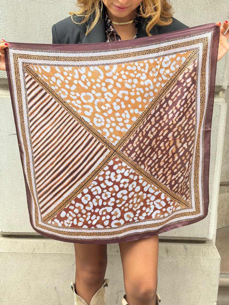 Animal Desenli Bandana Fular 65x65 cm Kahve Renkli