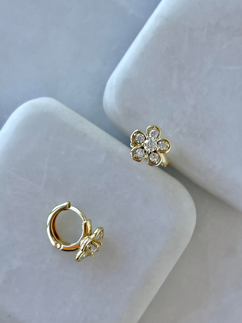 Özel Seri Çiçekli Minik Halka Küpe 14K Altın Rengi