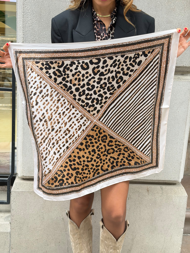 Animal Desenli Bandana Fular 65x65 cm Bej Renkli
