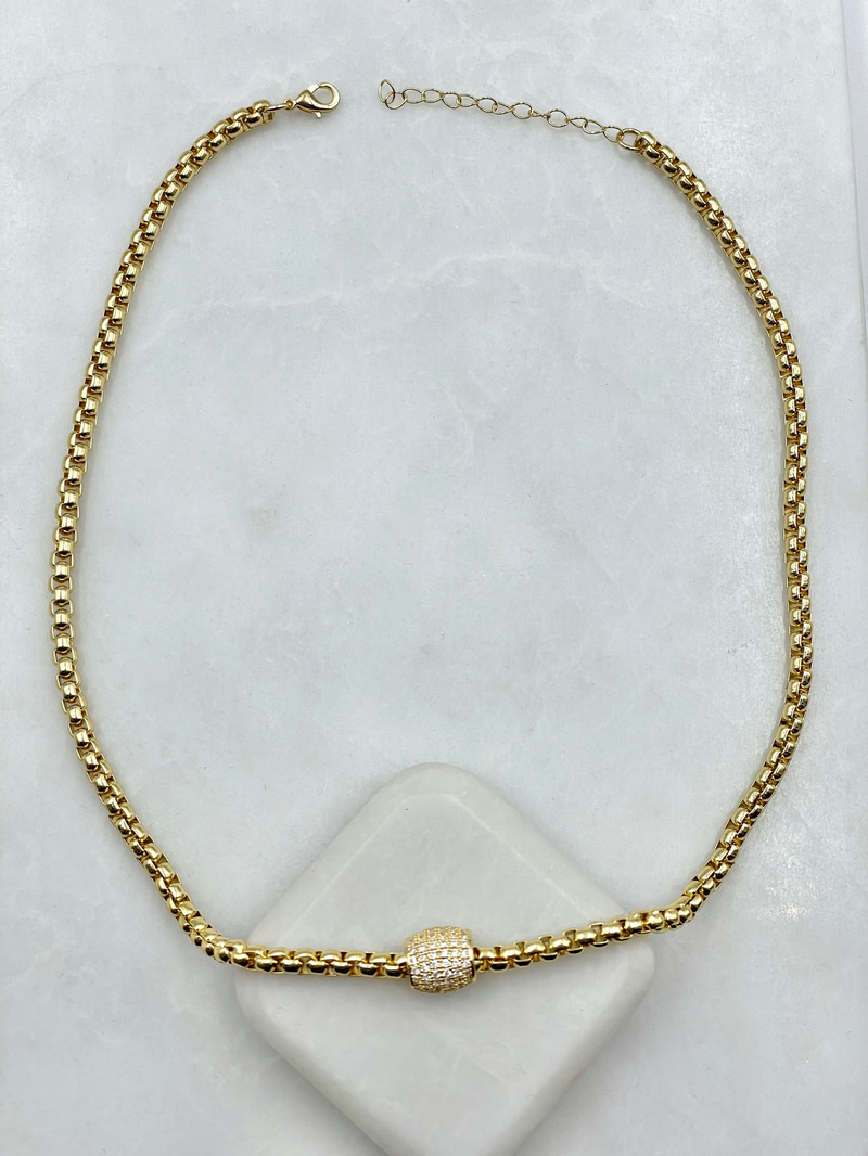 Gömme Taşlı Silindir Zincir Kolye Gold