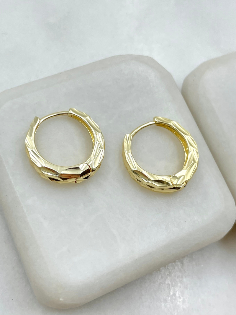 Mozaik Yansımalı Oval Küpe 1.8 cm Gold