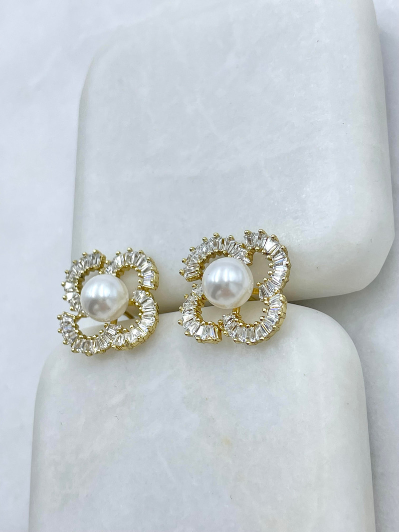 Özel Seri İncili ve Kristal Taşlı Çiçek Küpe Gold