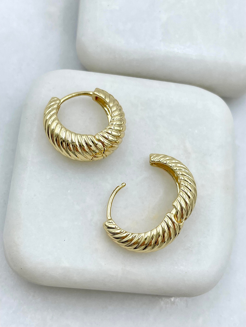 Özel Seri Minimal Tırtıklı Burgu Damla Küpe Gold