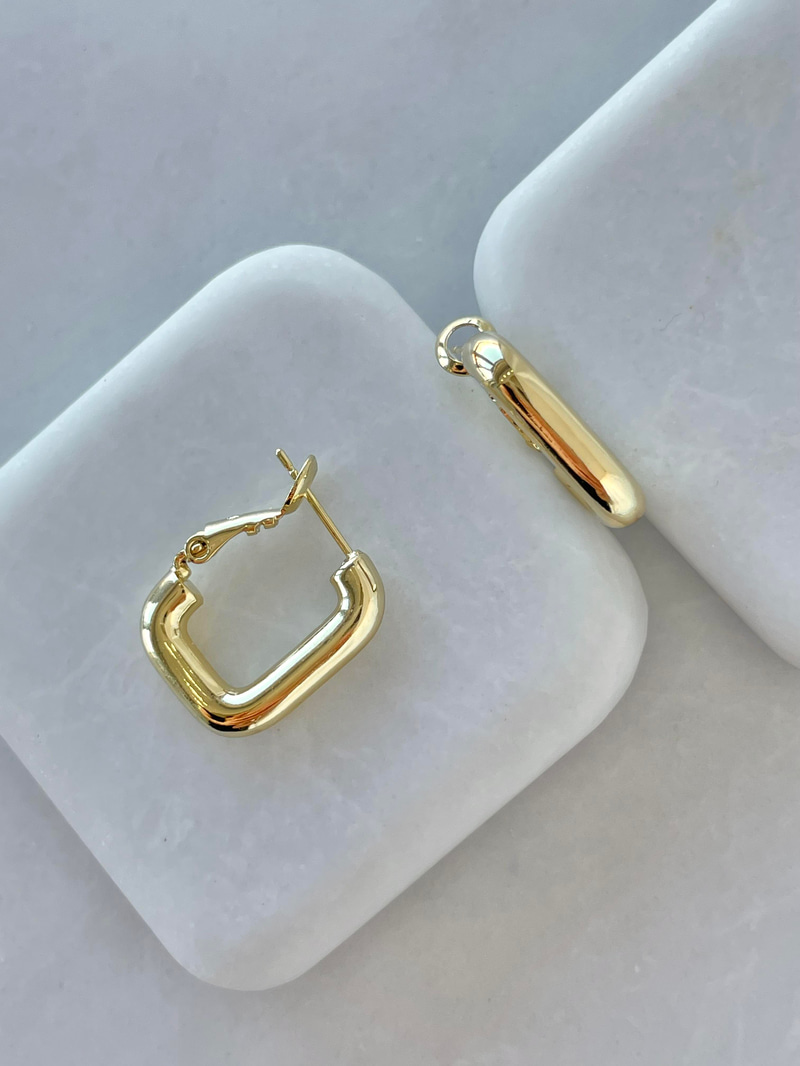 Özel Seri Basic Kare Küpe Gold
