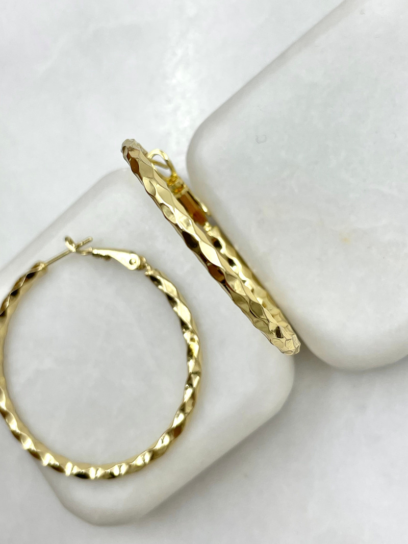 Özel Seri Işıltılı Üçgen Yansımalı Halka Küpe 4 cm Gold