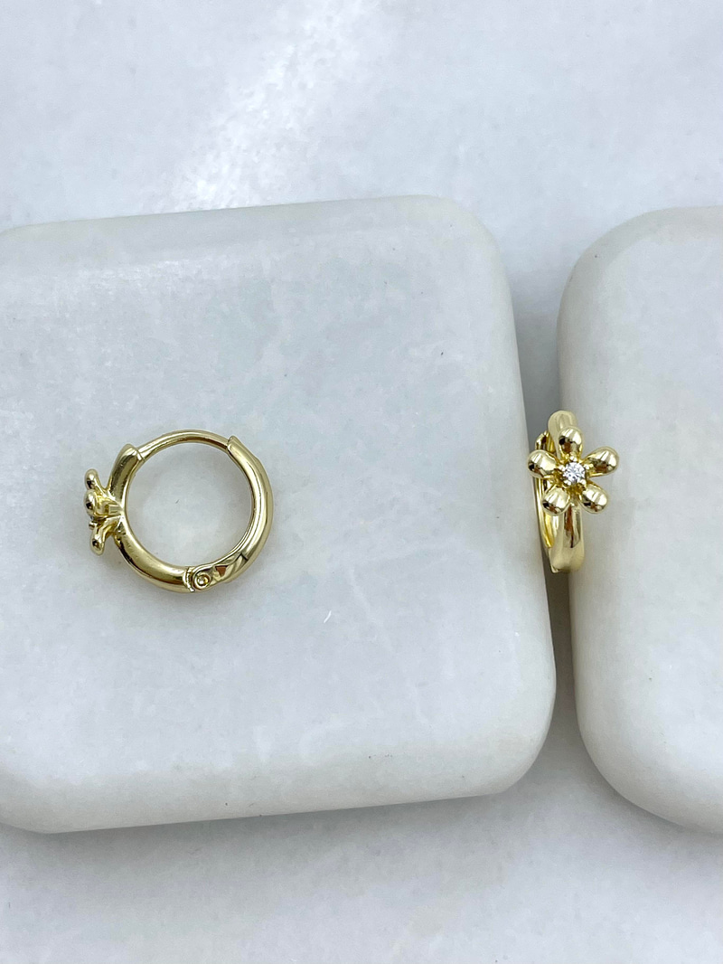 Özel Seri Minimal Çiçek Küpe Gold