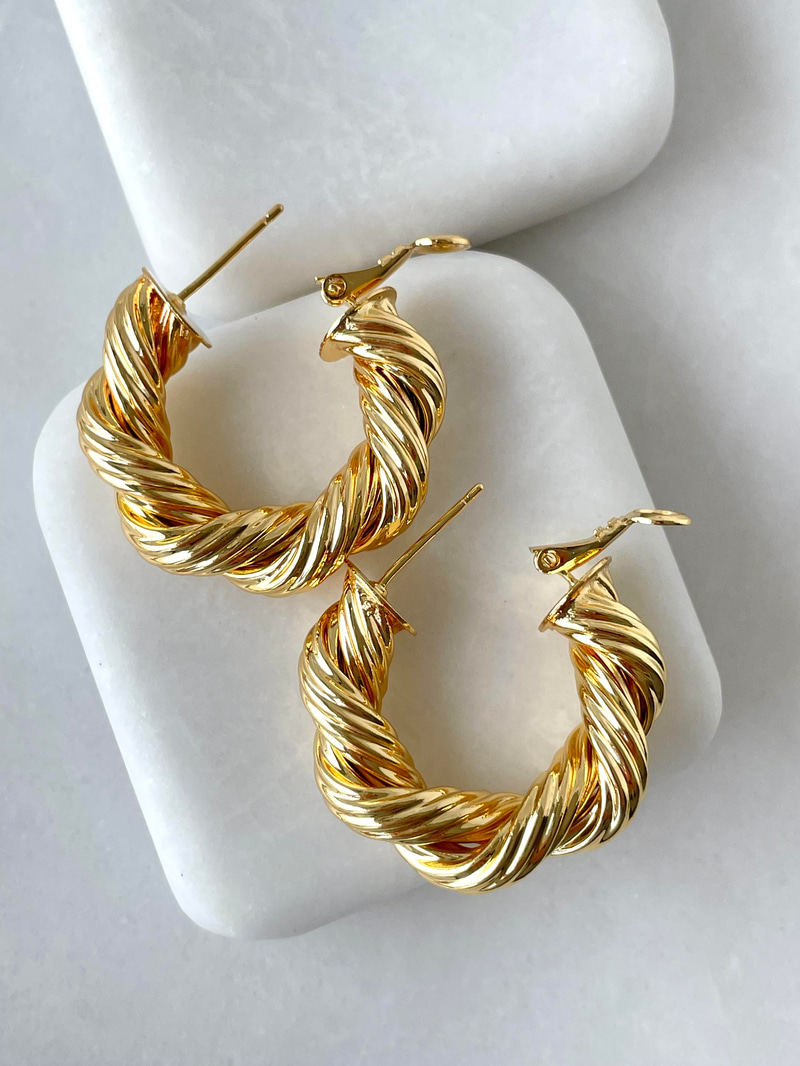 Çelik Tırtıklı Burgu Halka Küpe Gold