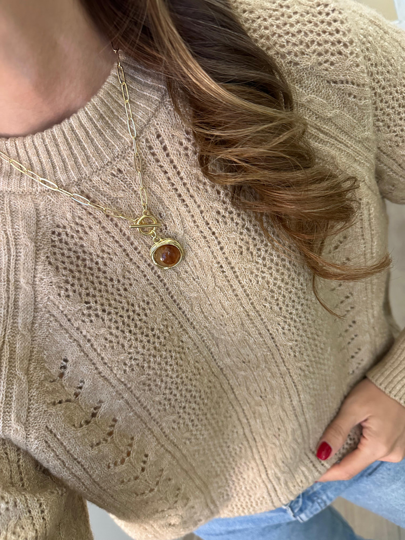 Altın Kaplama Gold Çerçeveli Daire Model Önden Kilit Vintage Kolye Kehribar