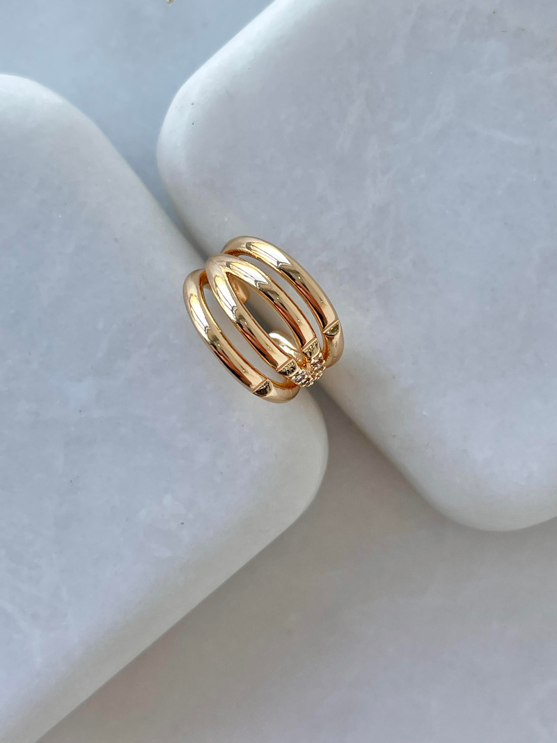Altın Kaplama Dört Sıra Minimal Taşlı Kıkırdak Küpe Gold