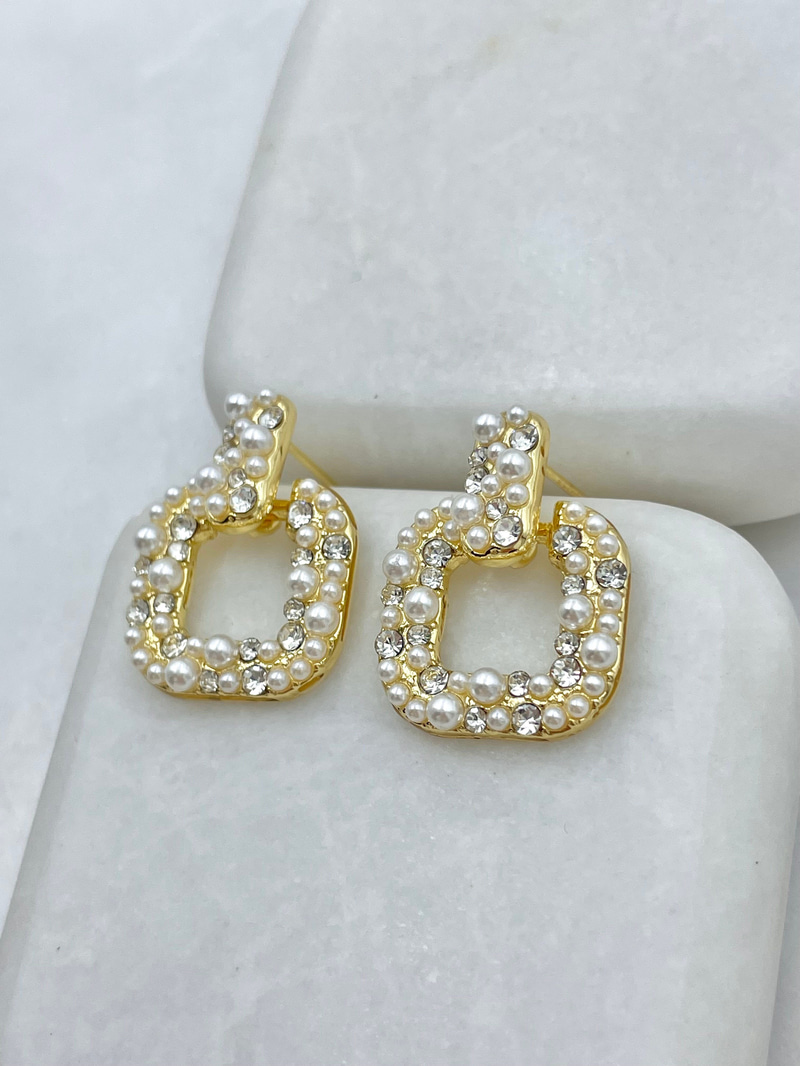 Altın Kaplama İncili ve Kristal Taşlı Kare Küpe Gold