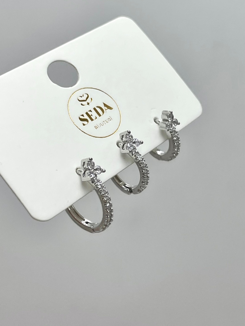 Altın Kaplama Kristal Taşlı Çiçek Model Üçlü Set Küpe Gümüş