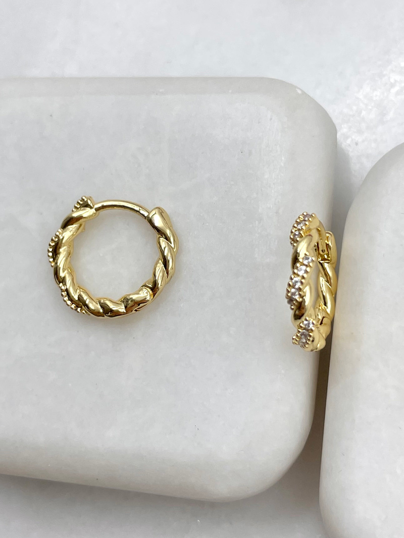 Altın Kaplama Gömme Taşlı Burgu Model Halka Küpe Gold