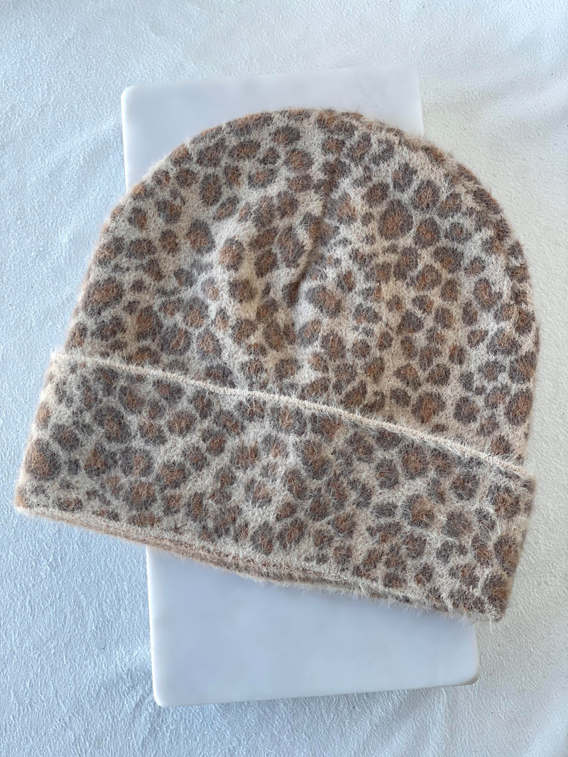 Yumuşak Dokulu Leopar Bere Bej-Latte