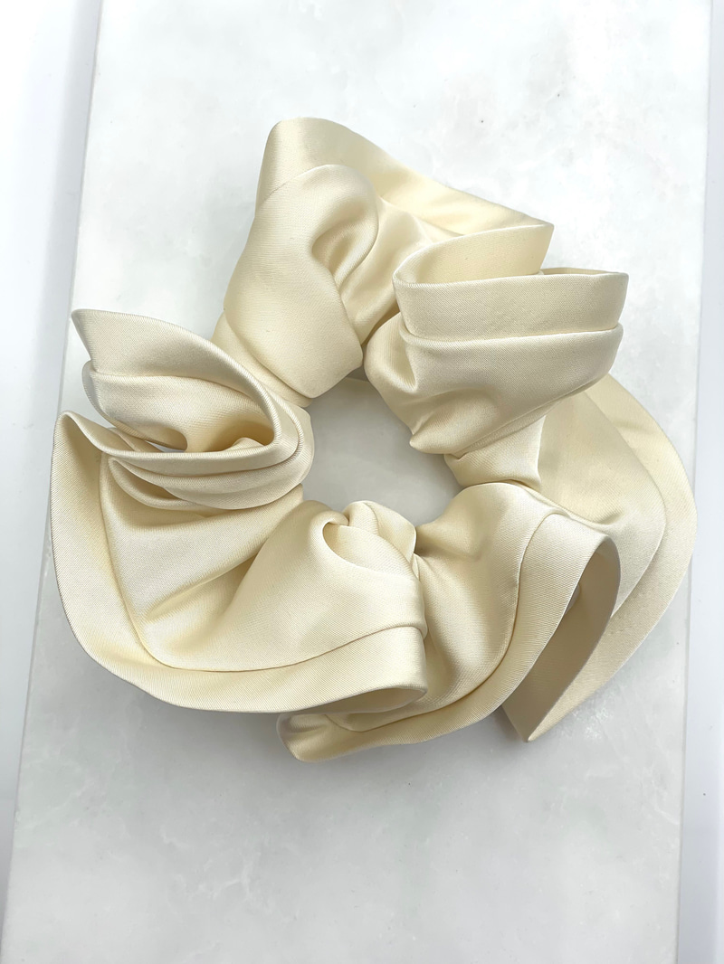 Saten Scrunchie Toka Ekru