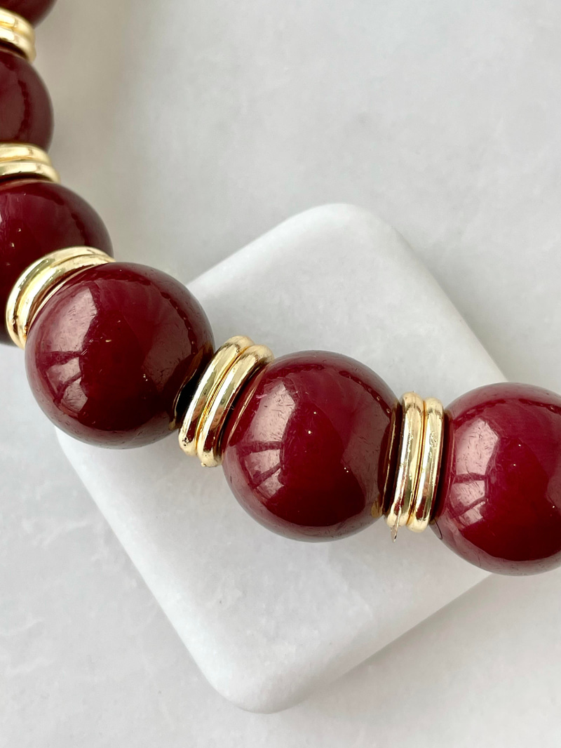 Gold Halka Detaylı Bordo Top Kolye