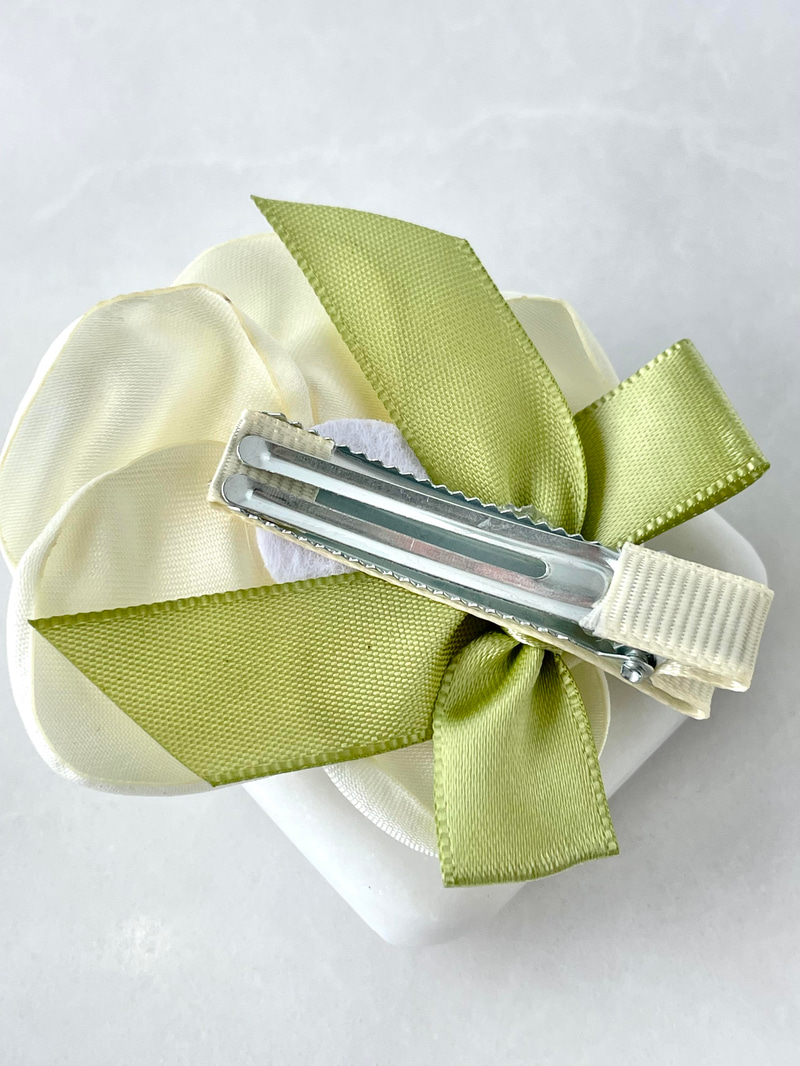 Kurdele Gül Pens Toka Ekru