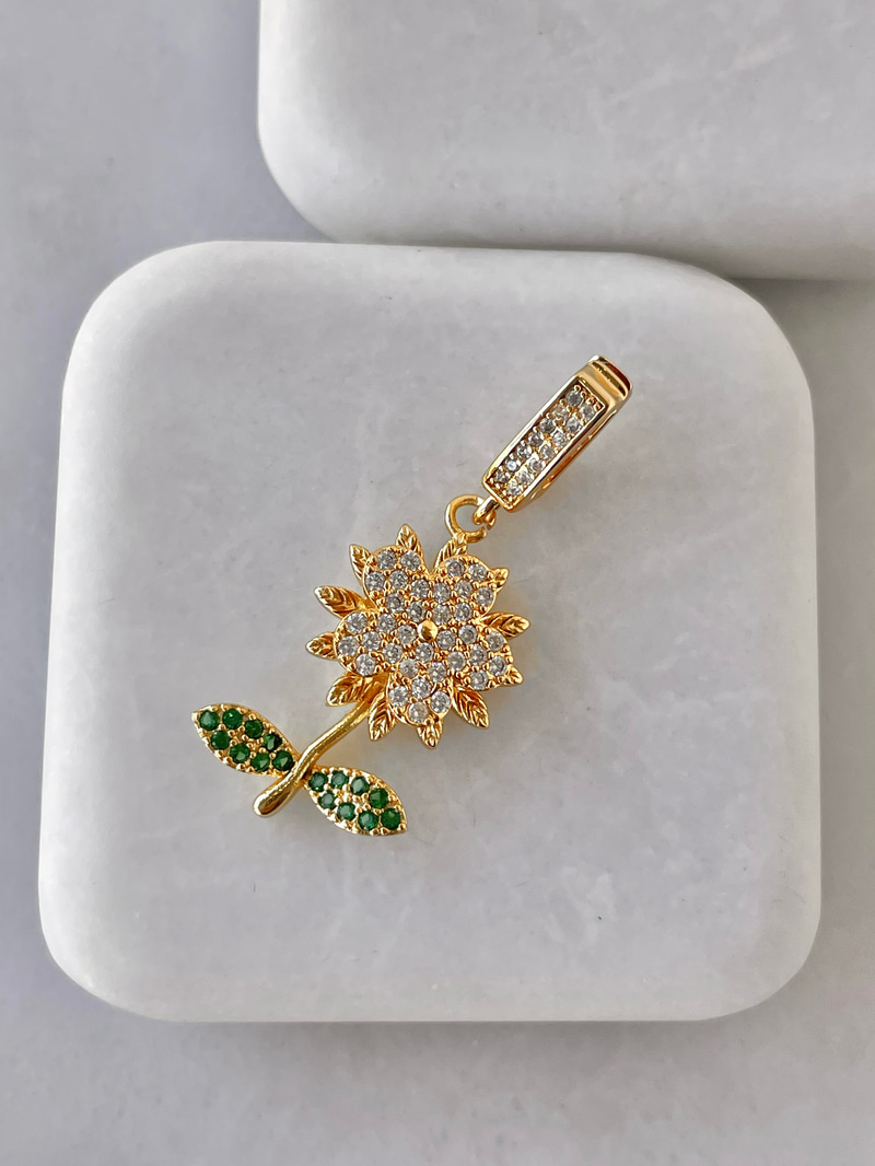 Dönen Papatya Ajda Charm