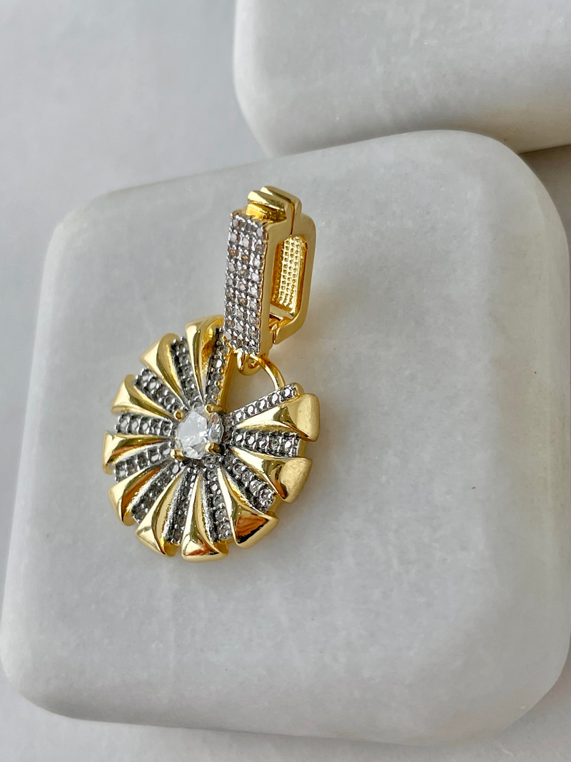 Tek Taş Daire Model Ajda Charm
