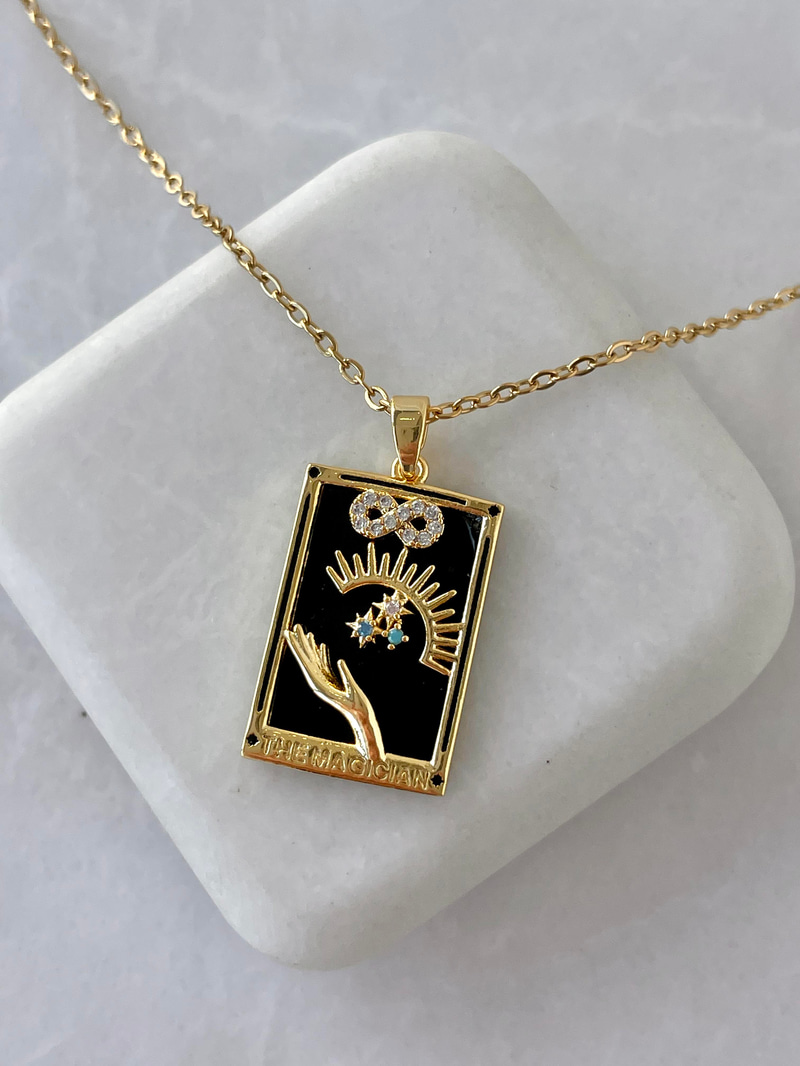 Çelik The Magician Tarot Kartı Kolye Gold