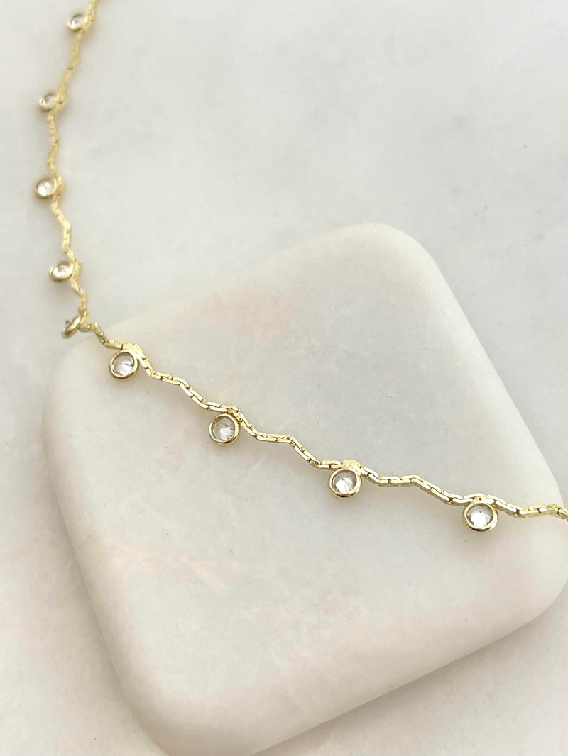 Altın Kaplama Dizi Kristal Taşlı Dalga Model Zincir Kolye Gold